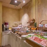 Marco Polo Отель 3*