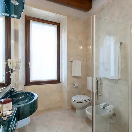 Marco Polo Otel 3*
